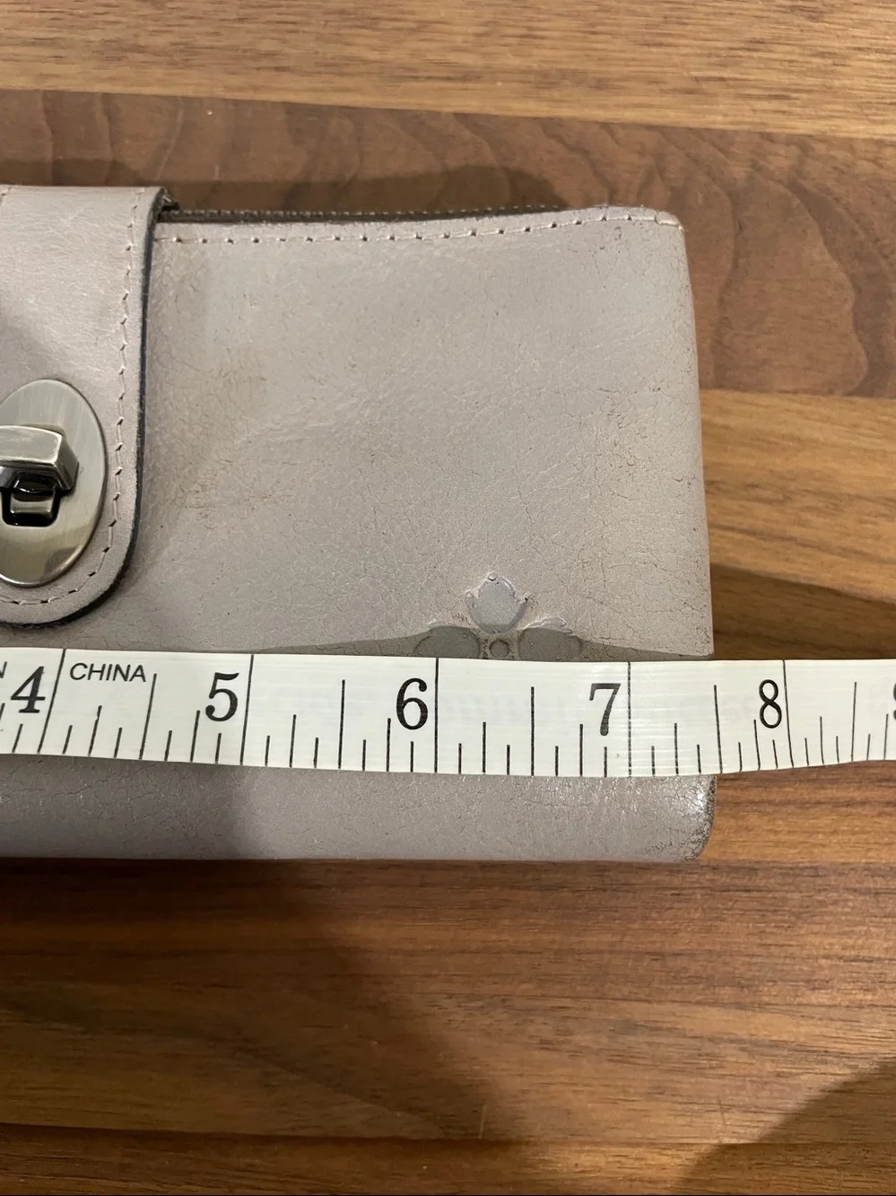 Patricia Nash Taupe Leather Wallet Turn Lock Magnetic Closure Organizer Card